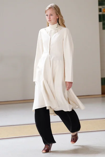 Look 11